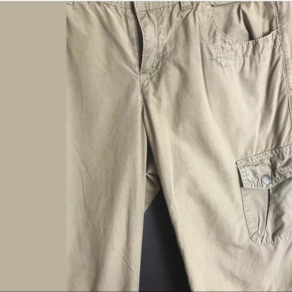 ATHLETA Despia Kicker Cropped Capri Pants Green - Picture 4 of 7